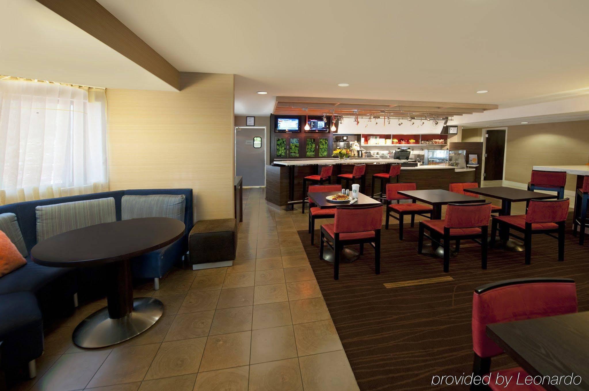 Courtyard 3* Winston-Salem