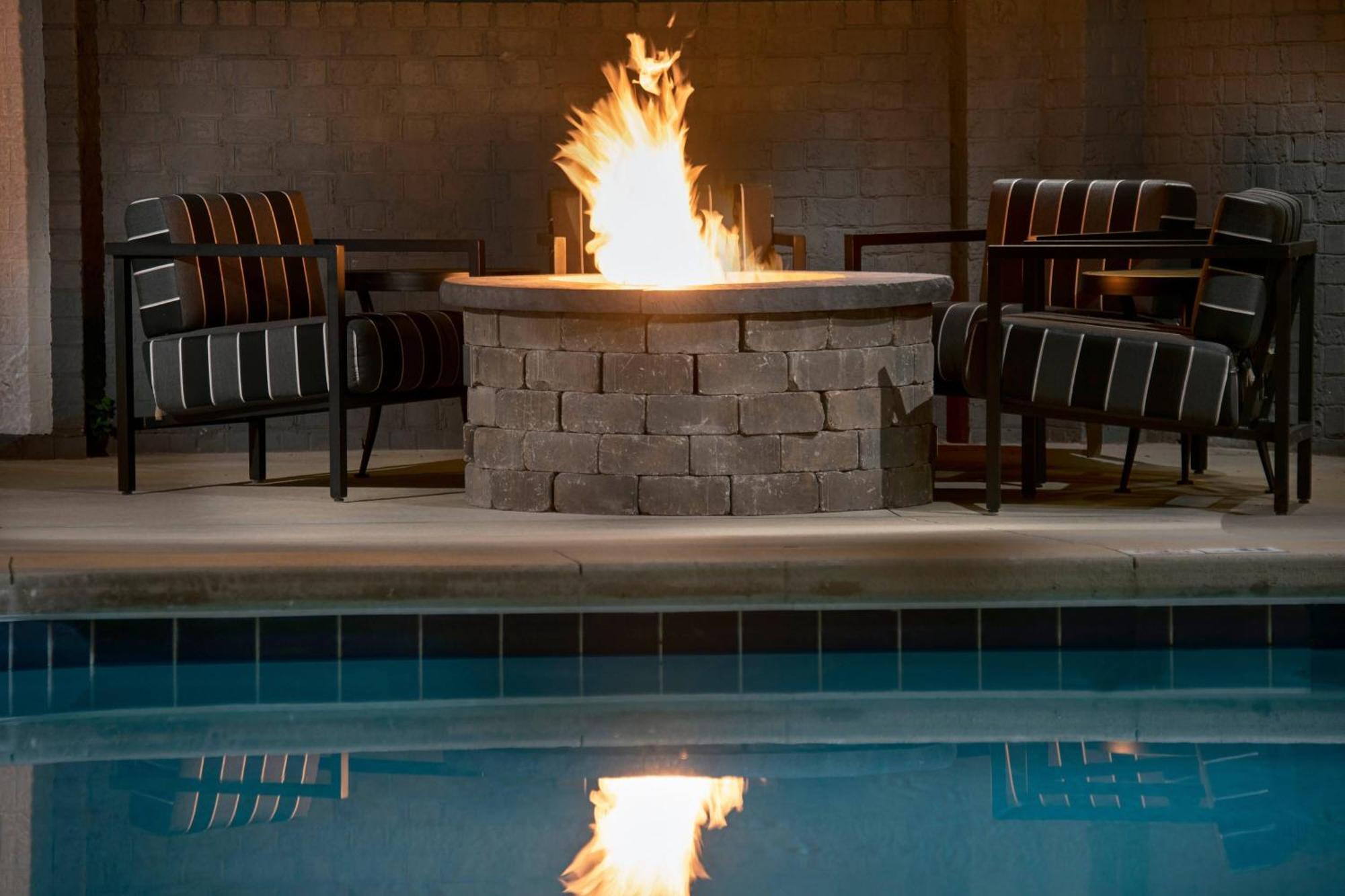 Courtyard 3* Winston-Salem
